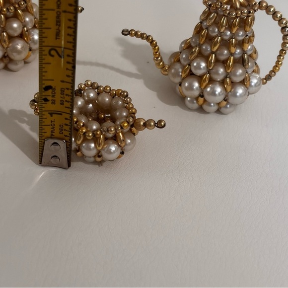 Pearl and gold beaded handmade tea set - Picture 9 of 13